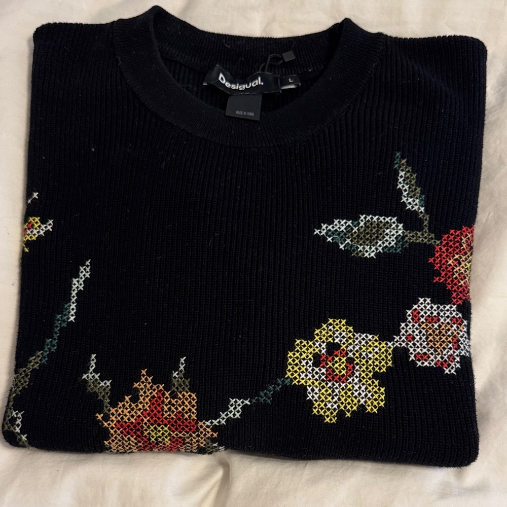 Desigual Black Crewneck Sweater with Colorful Cross-Stitch Floral